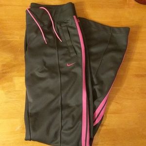 nike black and pink athletic pants